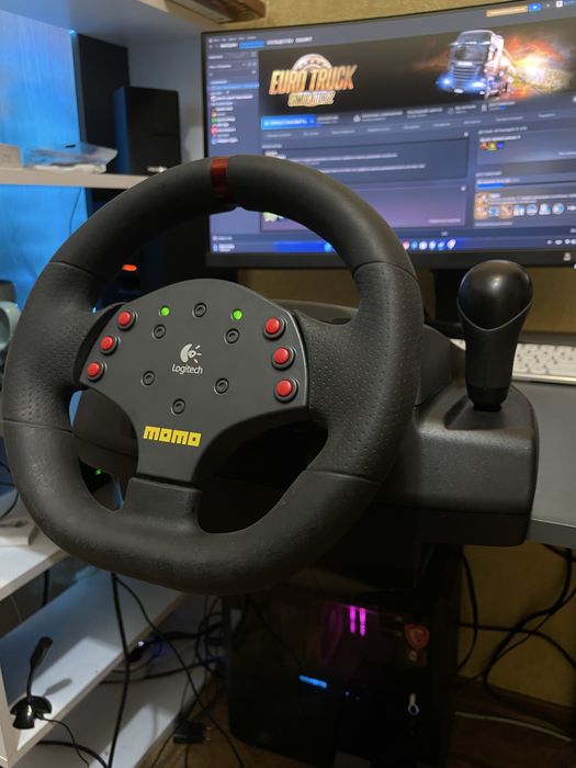 Игровой руль Logitech momo racing PC / PS