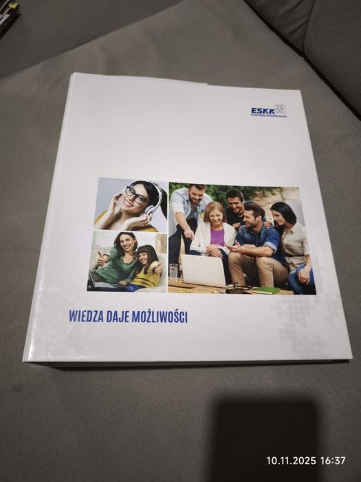 Kurs ESKK Wizaż i pielęgnacja urody 32 lekcje