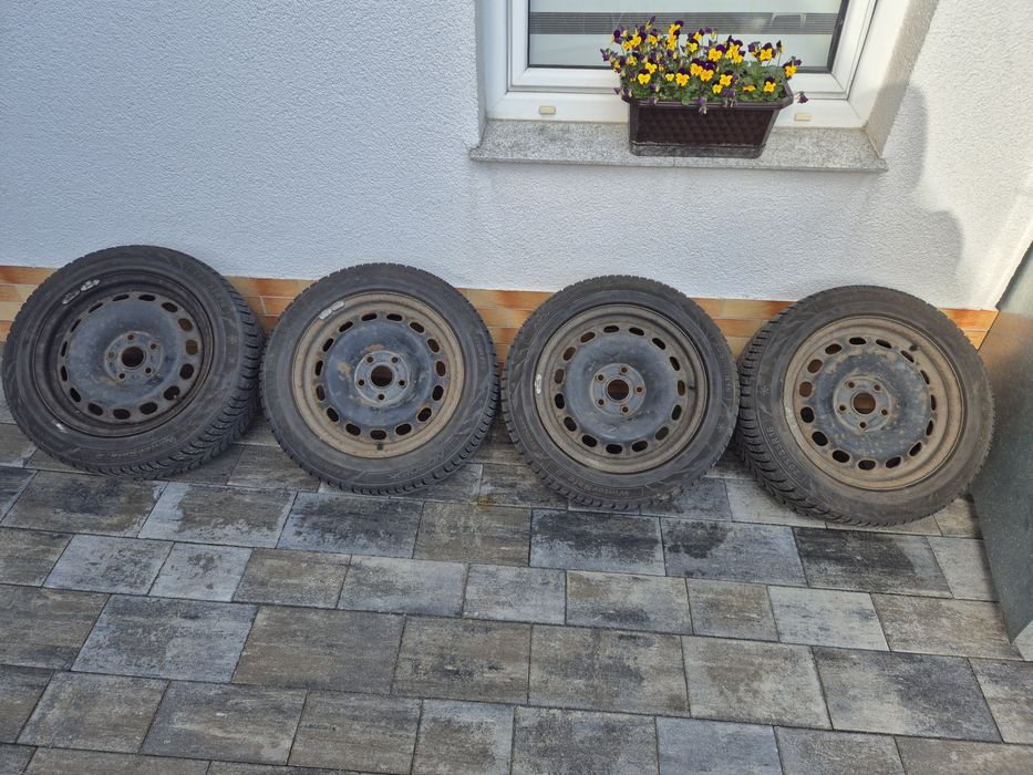 Koła Felgi stalowe 5x112 16" Audi opony zimowe