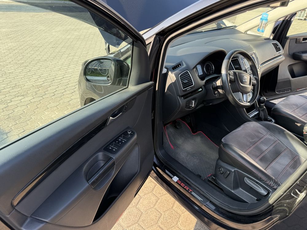 Seat Alhambra 2011 • 2.0 TDI • 7 місць