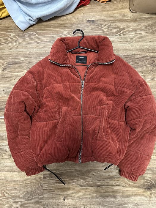Пуффер Зимова жіноча куртка Bershka розмір с Вельветова
