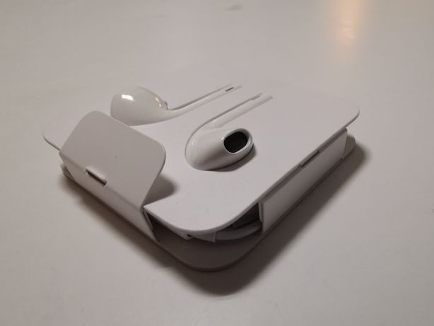 Apple EarPods Novos