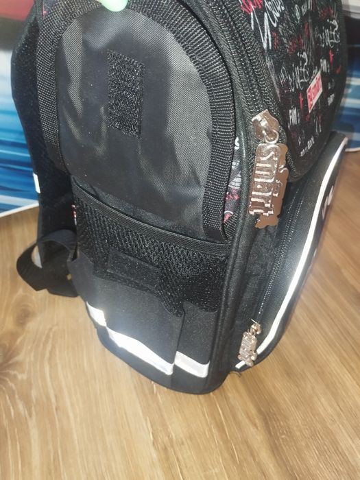 Новий шкільний рюкзак Smart для молодших класів