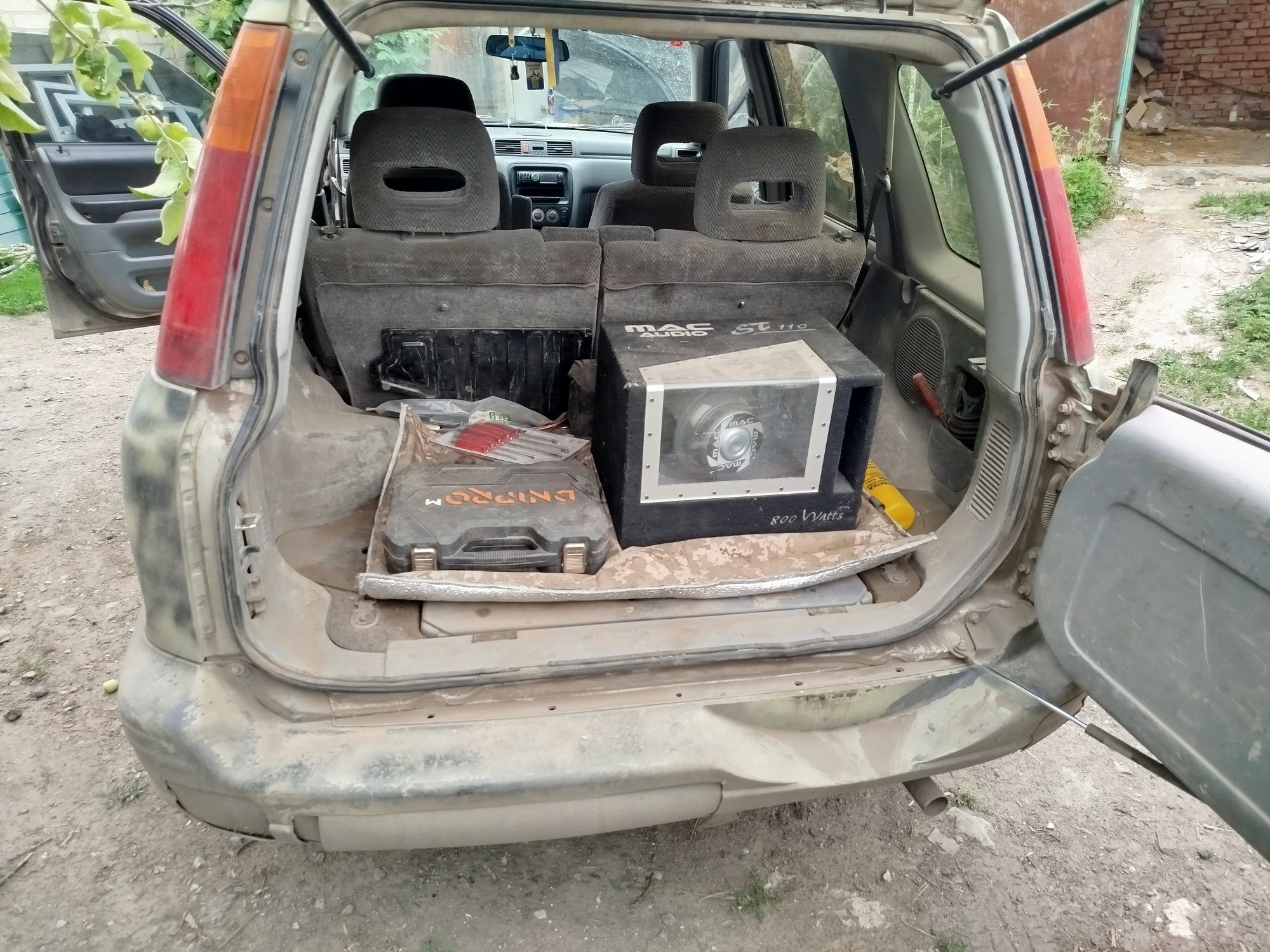 Продам авто Honda CR-V rd1