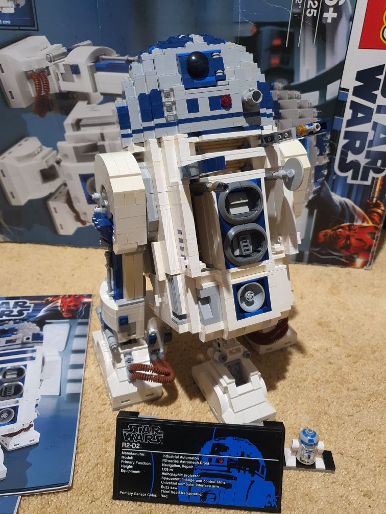 Lego Star Wars 10225 R2-D2 UCS pierwszej serii