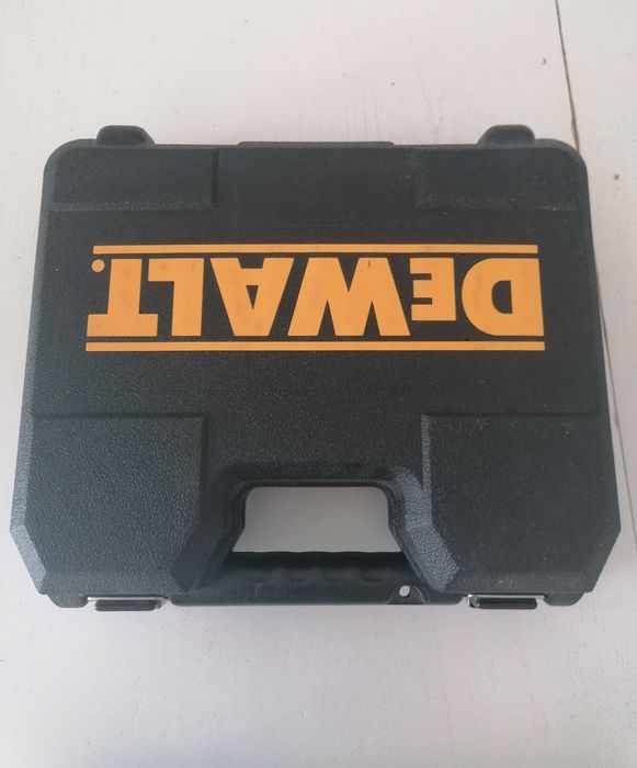 Borbequim furadeira Dewalt  D21720-qs