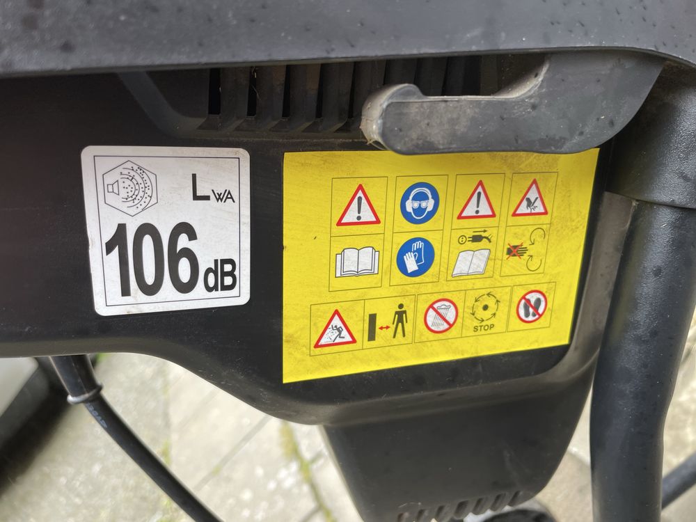 Rozdrabniacz nożowy do gałęzi Parkside PMH 2400 A1