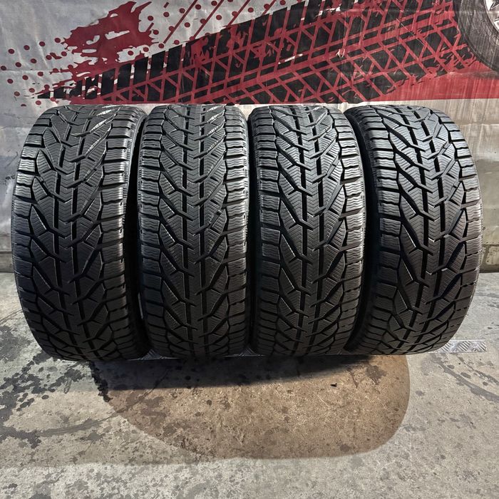 255/45/20 Kormoran SUV зимові шини 255 45 R20 105V резина 99% 8.9мм