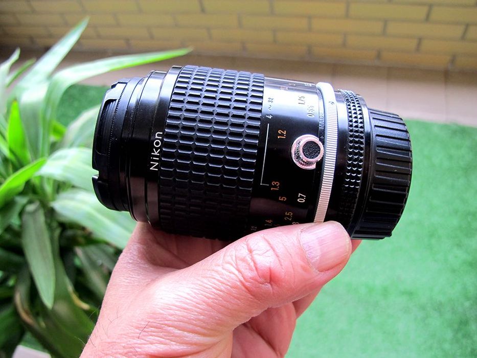 Lente Nikkor 105mm Macro 2.8, como NOVA