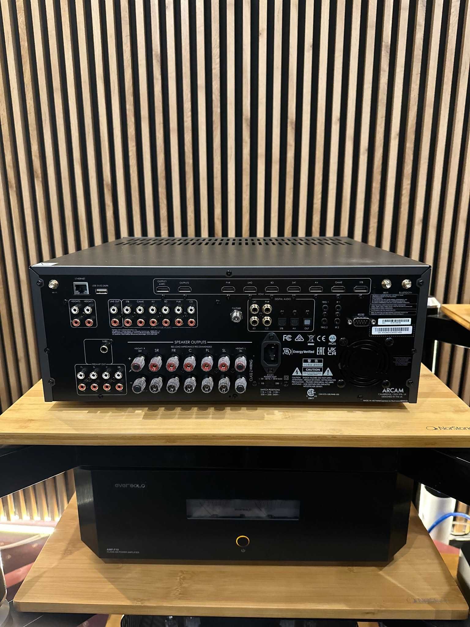 Amplituner Arcam AVR5 - z ekspozycji w stanie idealnym - Warszawa