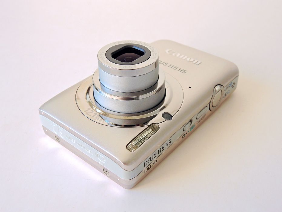 Canon Ixus 115 HS, 12 mpx