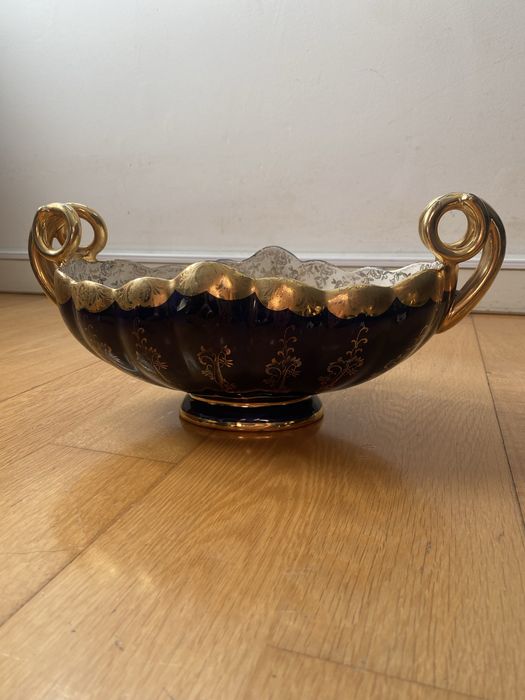 Conjunto RB Alcobaça em porcelana azul e dourada