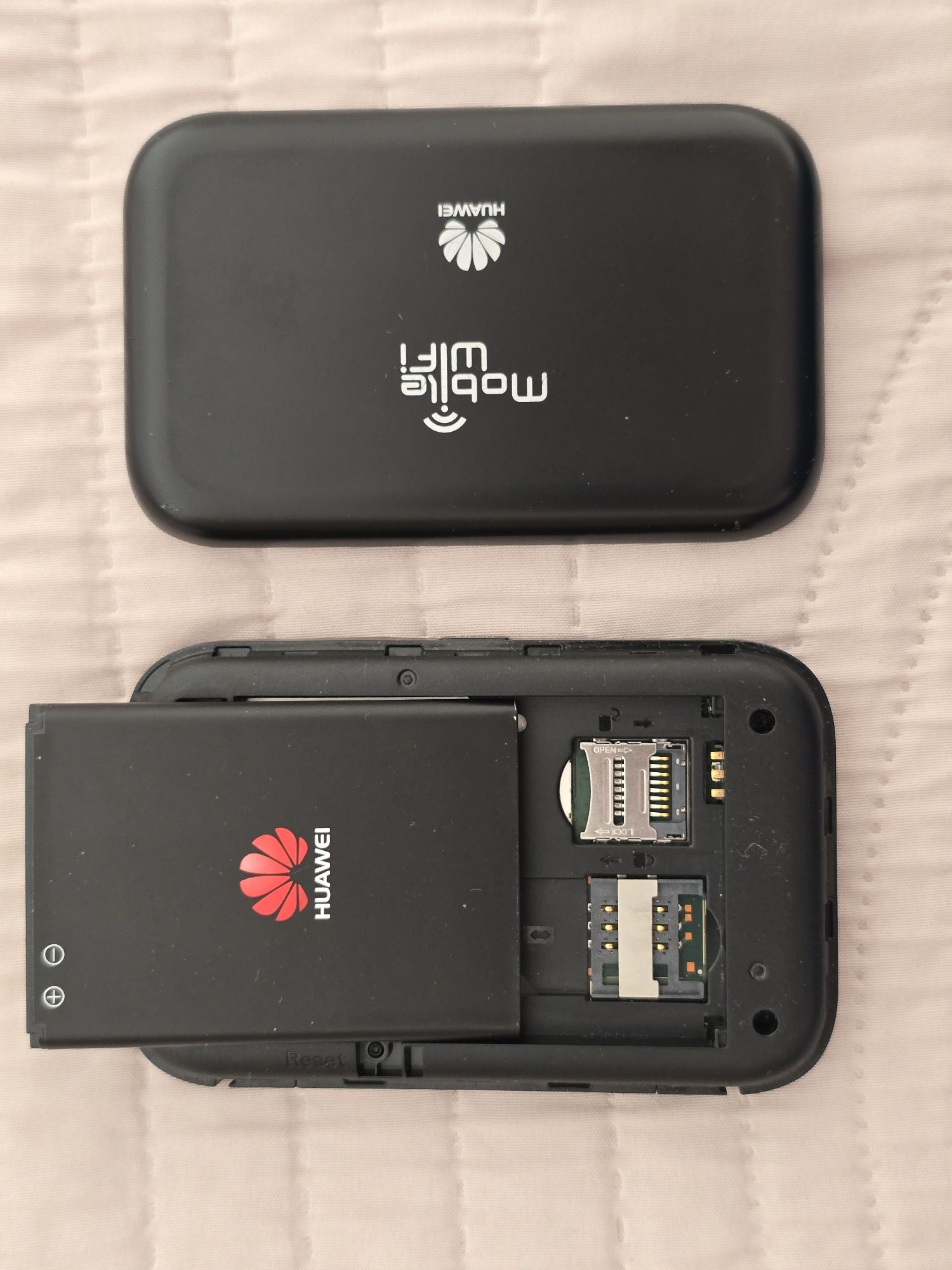 Router/Modem Mi-Fi Wi-Fi z 4G (LTE) Huawei E5372s-32