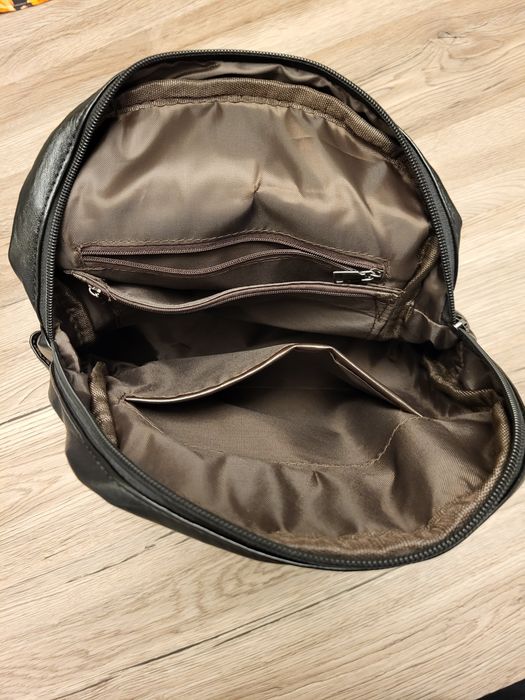 Plecak damski wielokomorowy