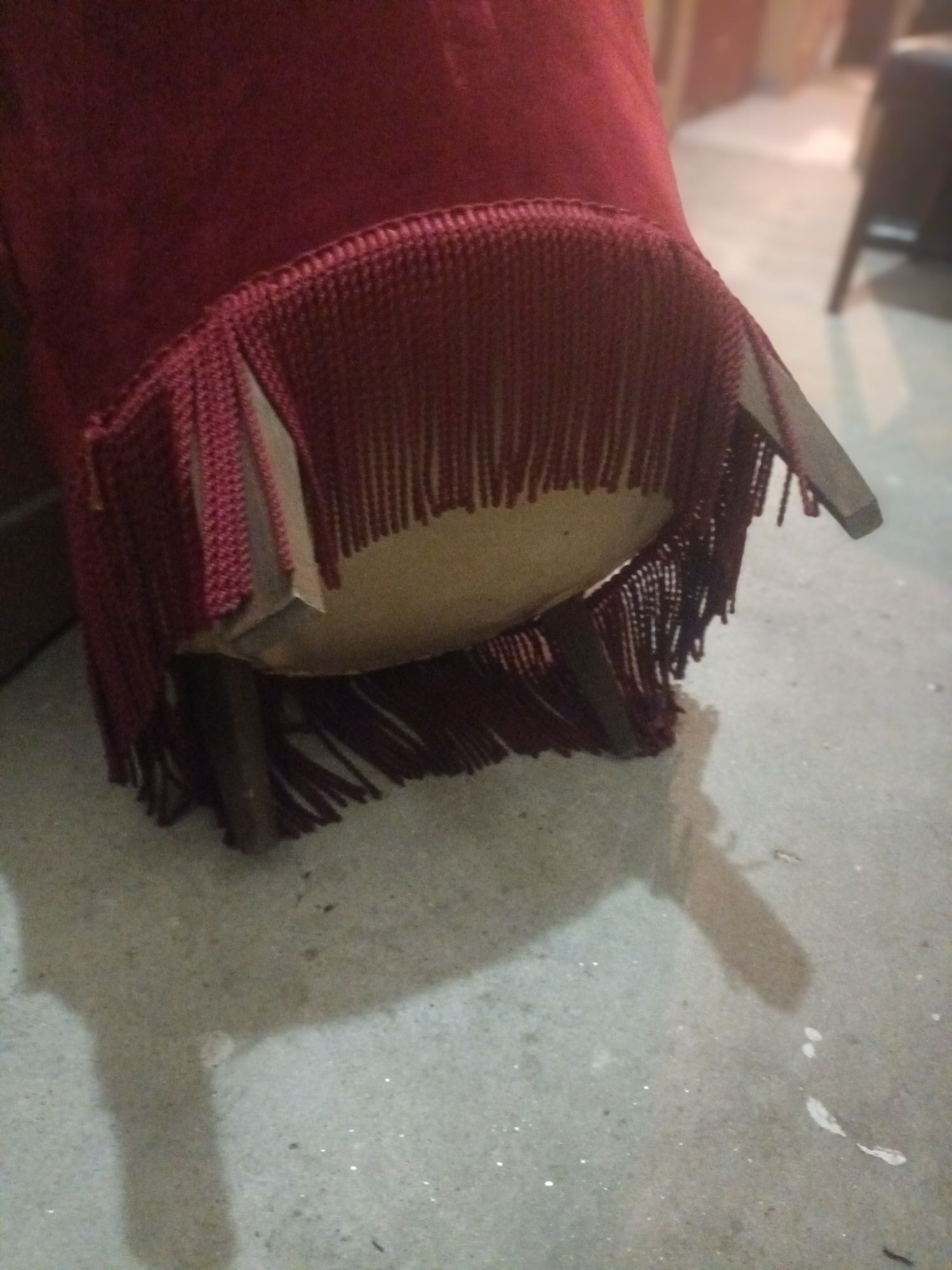 Vendo senhorinha em muito bom estado.