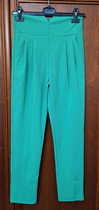 Calças Novas Tamanho M PROMOÇÃO