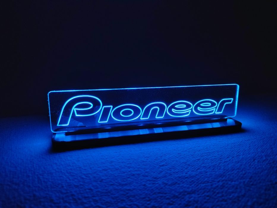 Pioneer, logo, lampka led