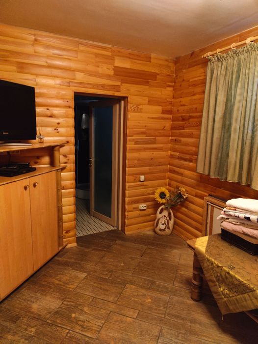 Будинок з ГАЗОМ, ГЕНЕРАТОРОМ і ПІДВАЛОМ на Осокорках