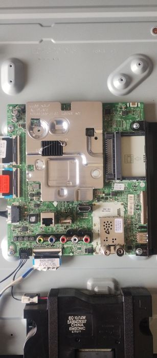 LG 43Uj630V para peças