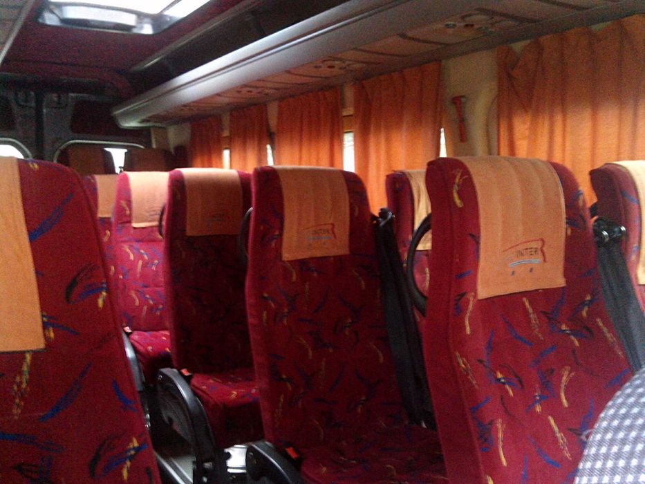 Пасажирські перевезення до 21 пас. місць.