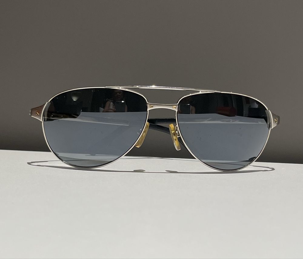 Óculos de sol Cartier unissexo com caixa