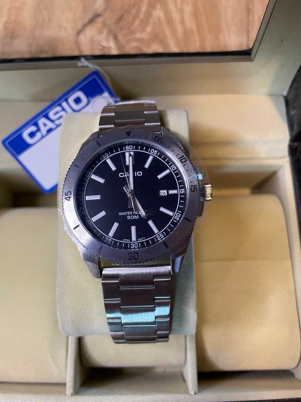 Наручний годинник CASIO MTP-B155D-1E  Нержавіюча сталь