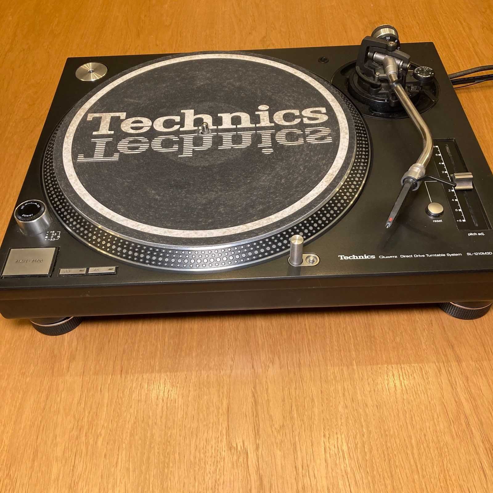 Technics 1210 M3D + slipmata + ortofon