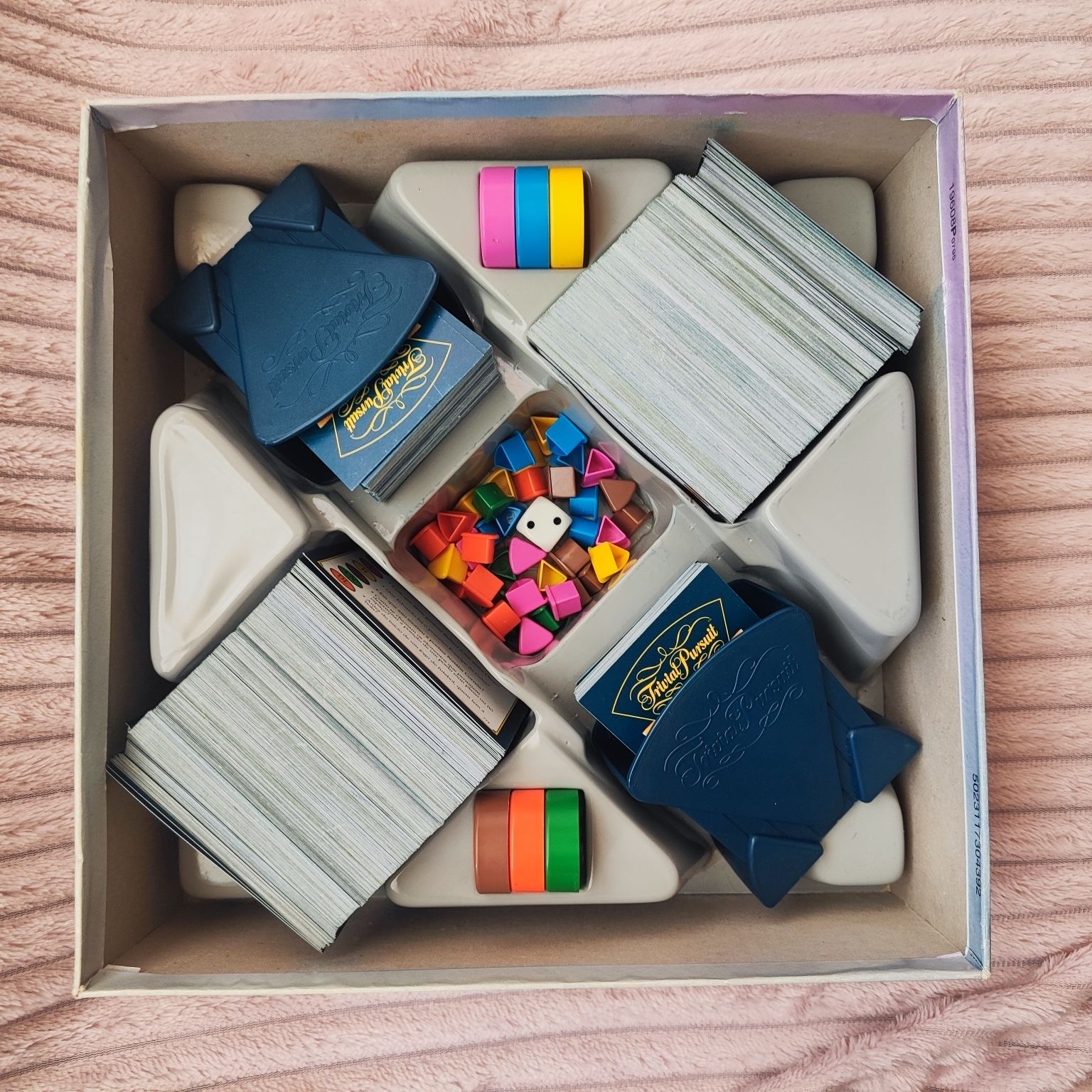 Jogo de tabuleiro Trivial Pursuit Edição Genus 1995 Completo