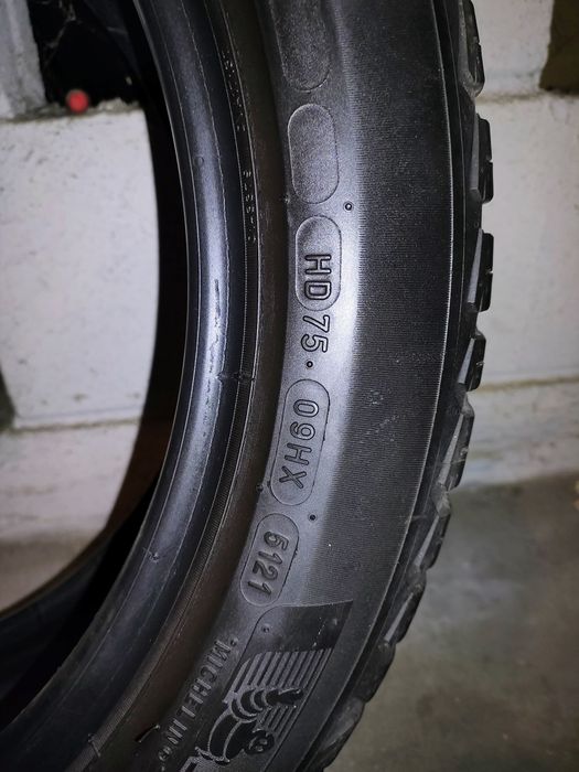 Michellin Crossclimate 2 205/50/R17 93W