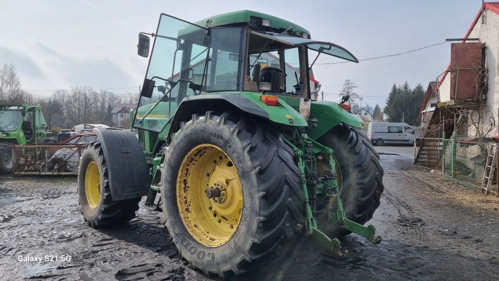 Ciągnik rolniczy John deere 7810