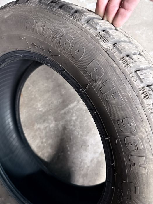 Opony zimowe Kormoran 215/60 r17