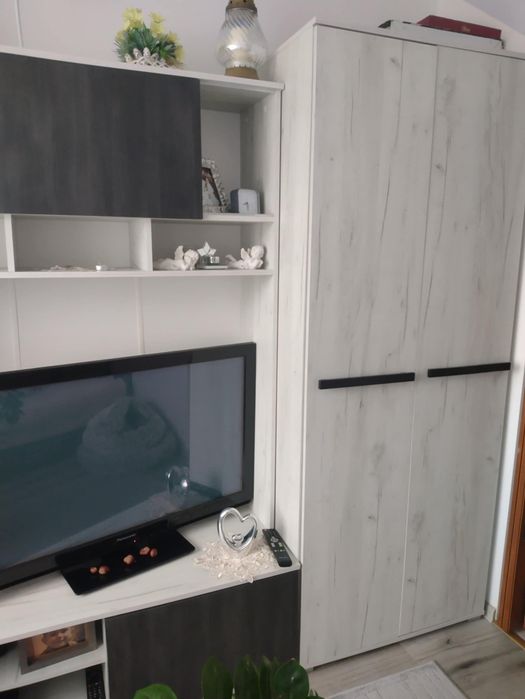 Meble pokojowe zestaw (telewizor w cenie))