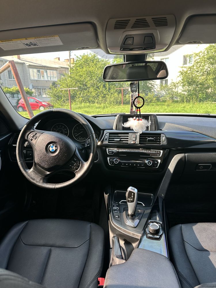 Продам BMW f30 2017рік