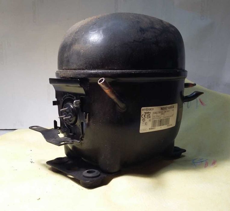 Embraco NEK2168GK Компрессор от холодильника.