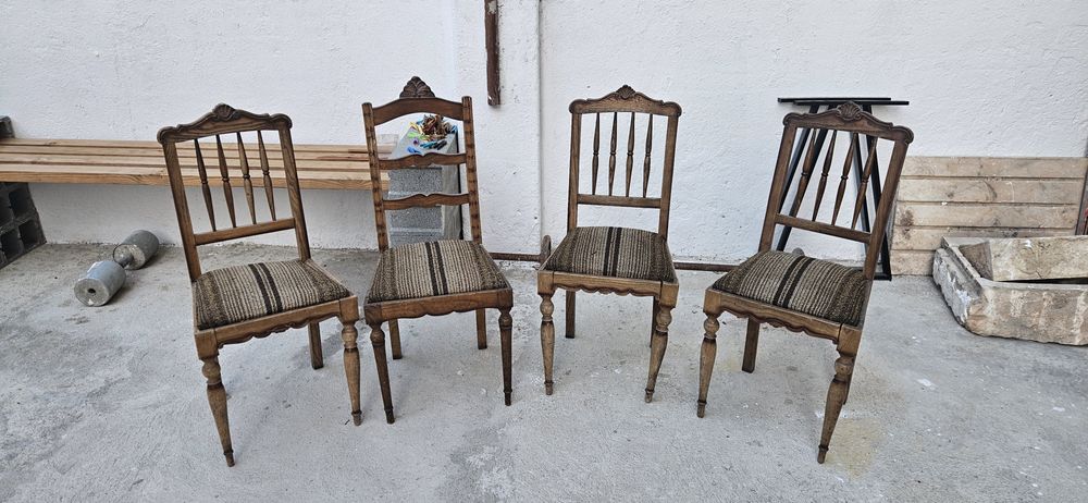 Quatro cadeiras vintage