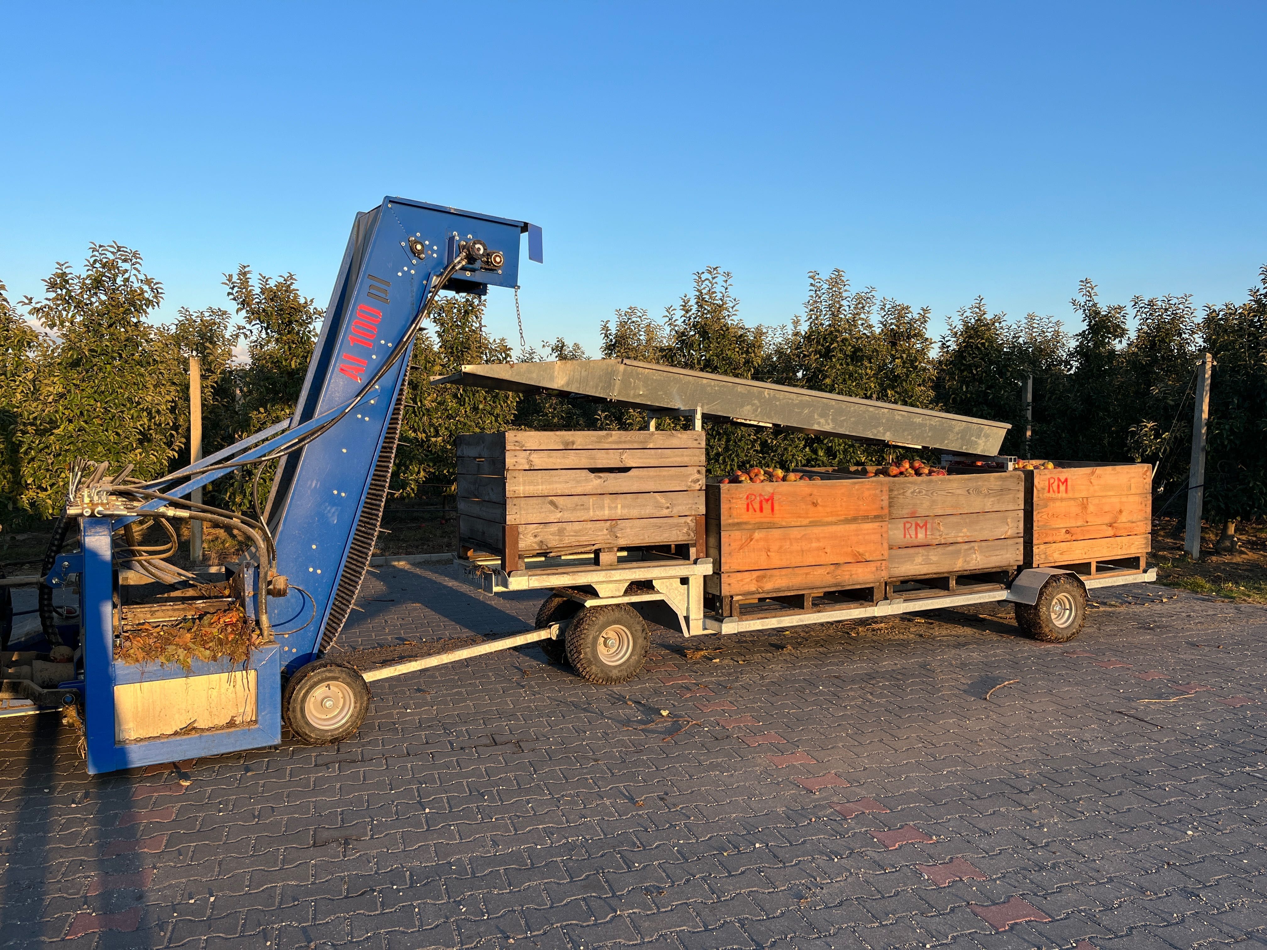 Wózek sadowniczy do kombajnu kombajn do jabłek-producent nowy