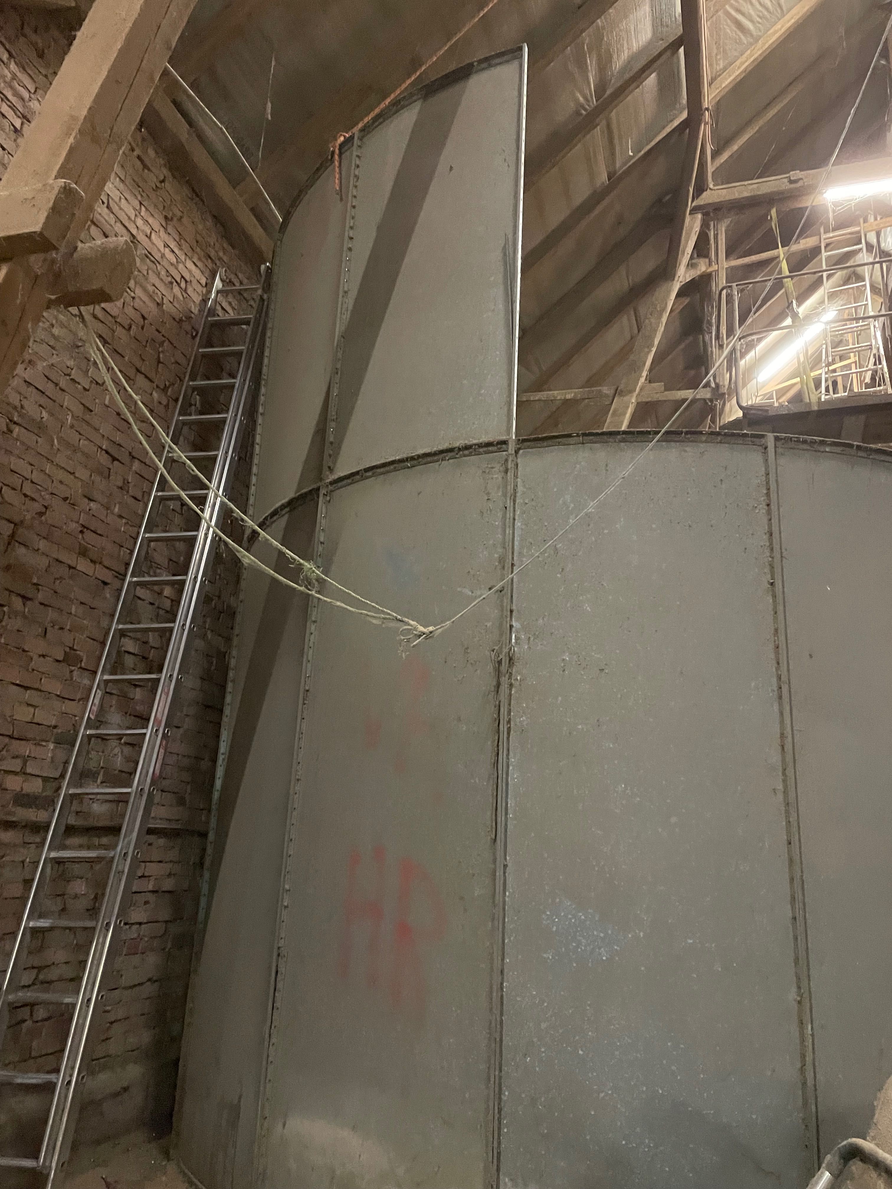 Silos zbożowy pod dach 60 ton