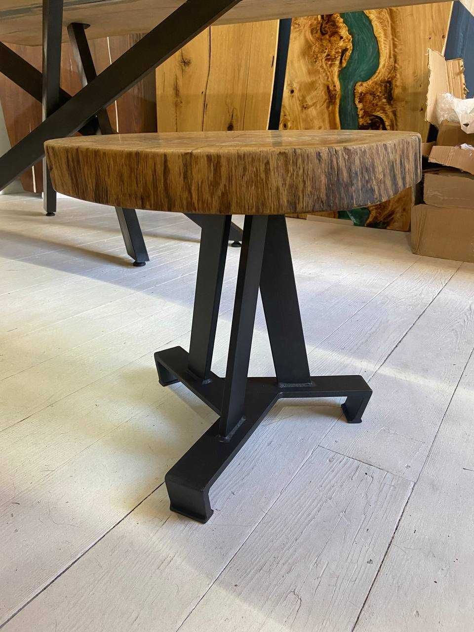 Кавовий стіл з дубу