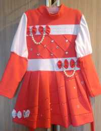 Продам платье (на 5 лет) теплое нарядное + повязка