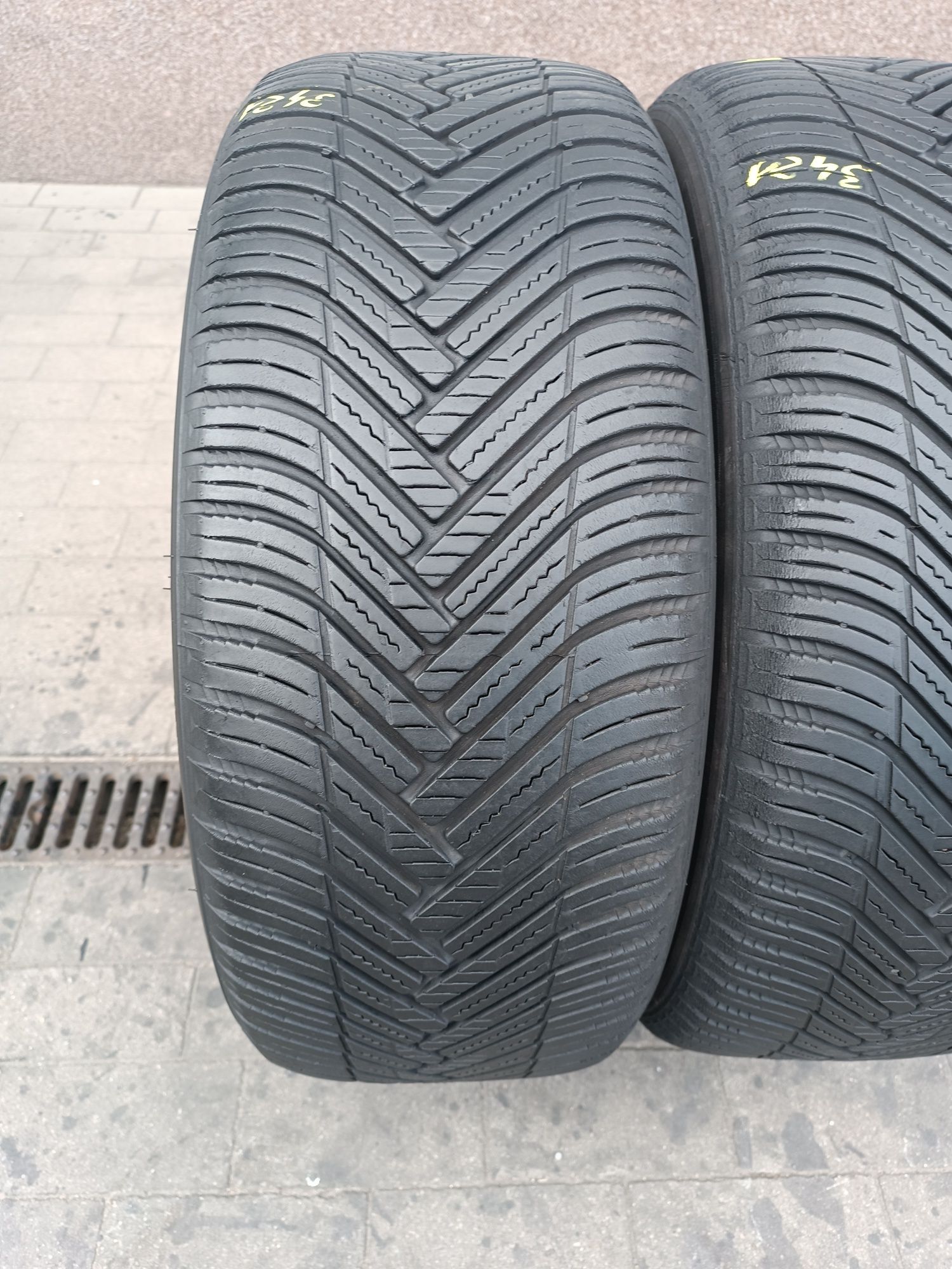 235/50R18 Hankook Kinergy 4s2 para opon wielosezonowych