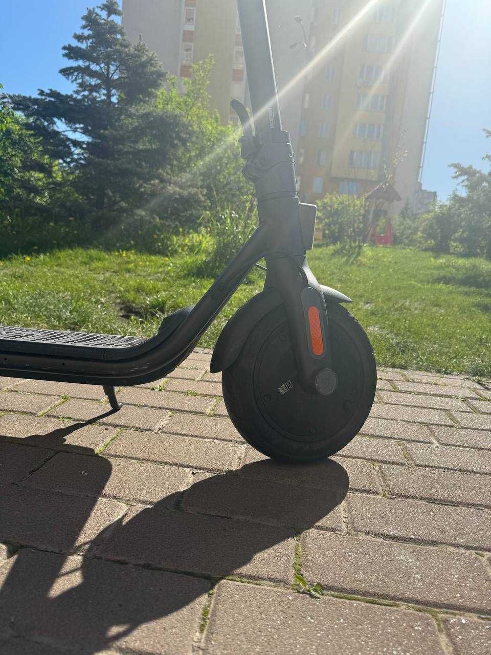 Електросамокат Ninebot KickScooter F25E