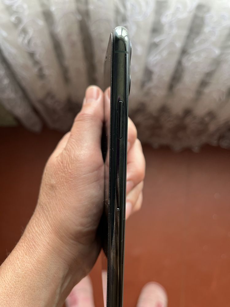 IPhone 11 pro max 64gb аккумулятор 92%