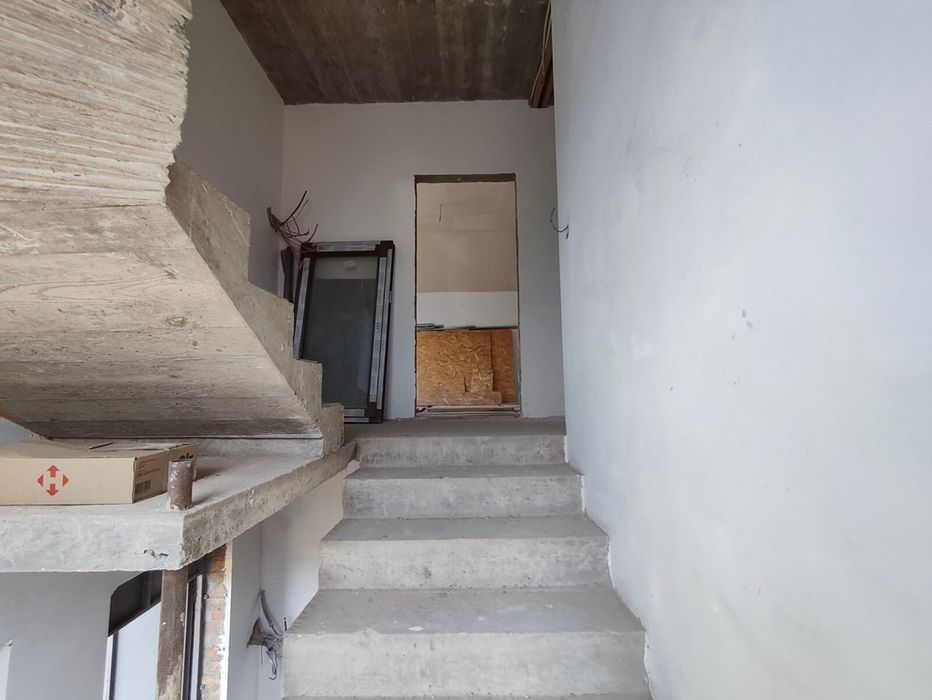 Продаж Чудового будинку по вул. Микулинецькій