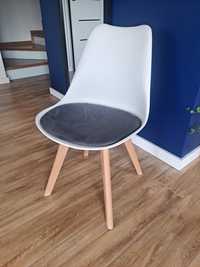 Krzesło białe w stylu skandynawskim