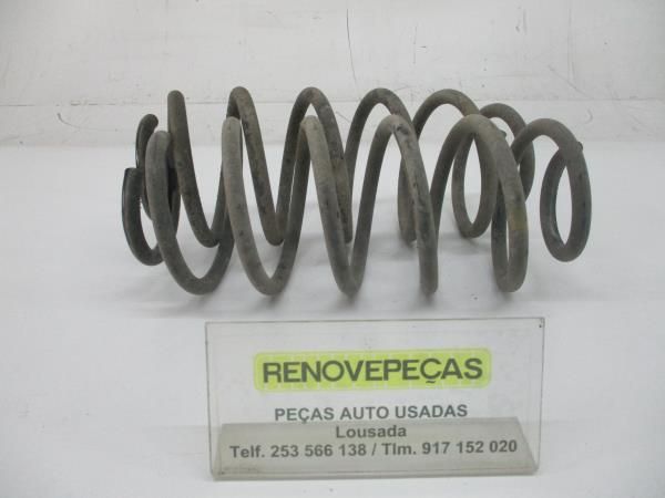 Mola de suspensão trás direita TOYOTA Yaris (_P9_)