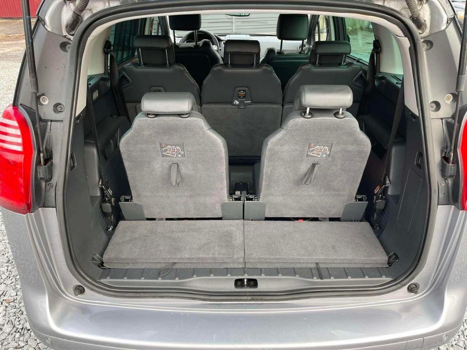 Peugeot 5008 пежо