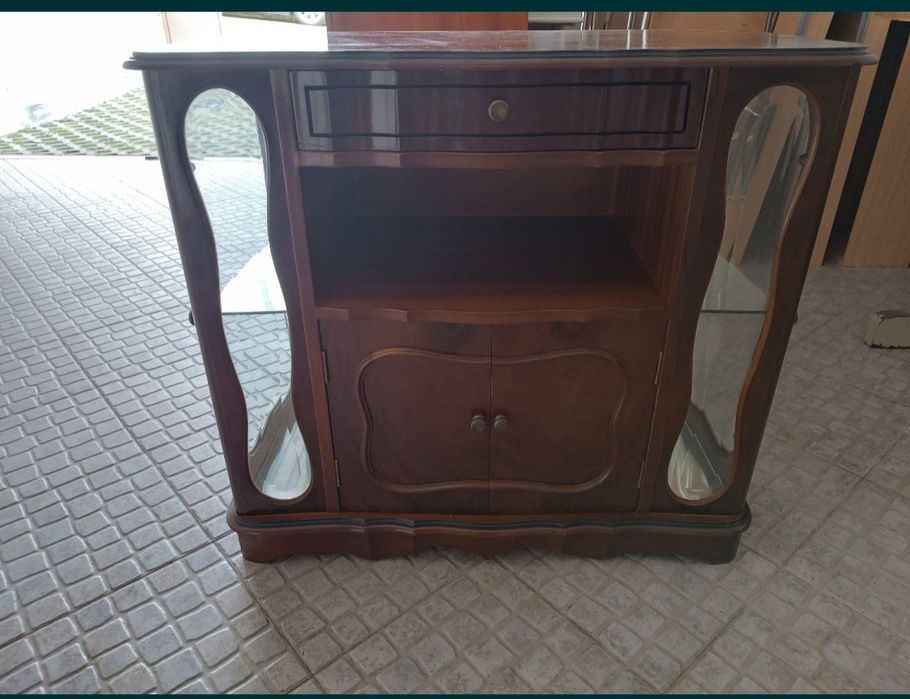 Móvel/Cristaleira Vintage