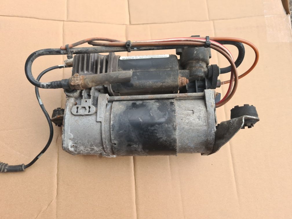 KOMPRESOR Pneumatyki zawieszenia pompa AUDI A6 C6 S6 A8 D3 lift 2008r