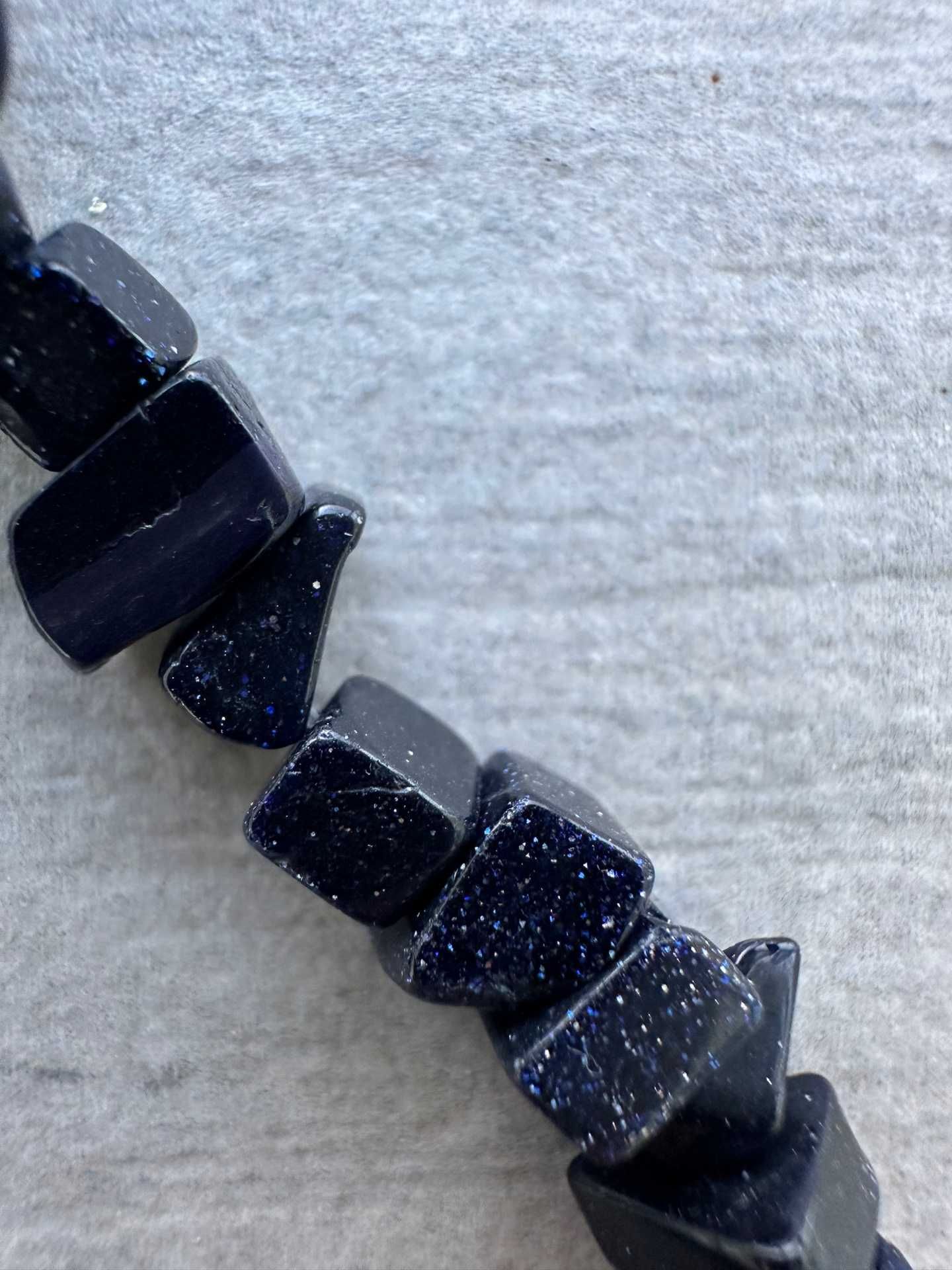 бусы украшения из натуральных камней  черный с синими вкраплениями