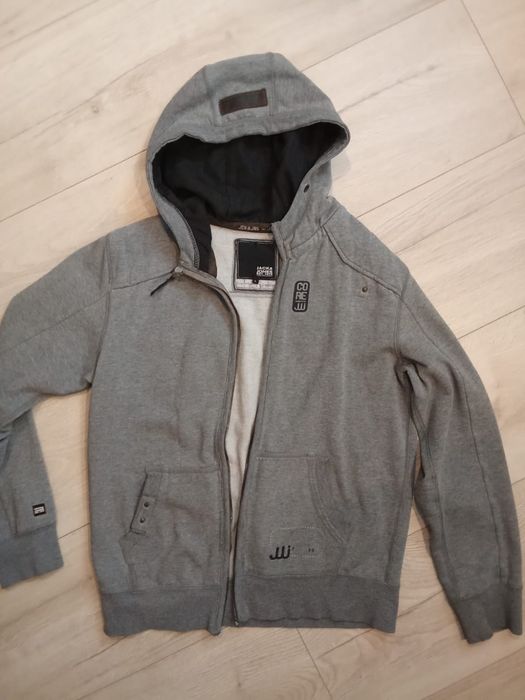 Męska bluza z kapturem zapinana na zamek
